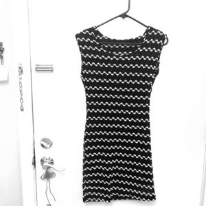 Stunning little black and white dress